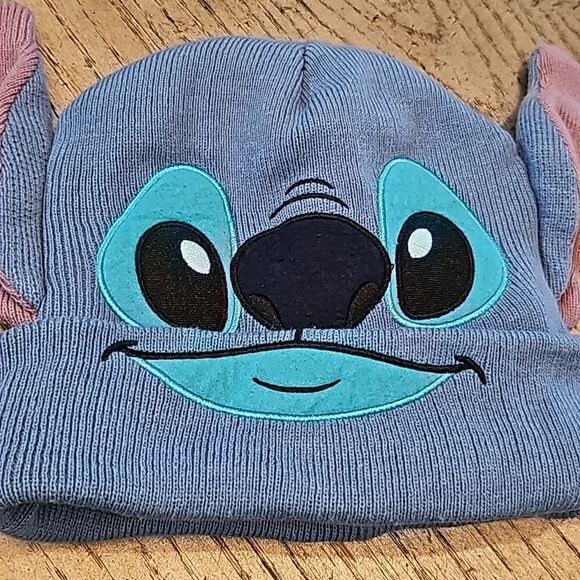 Disney Lilo and Stitch beanie OSFA - Picture 2 of 7